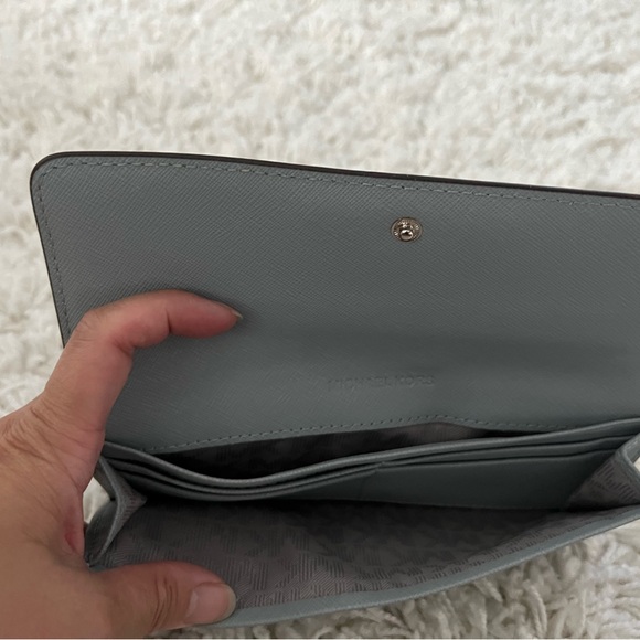 Michael Kors Wallet - Picture 8 of 11
